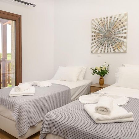 Elizabeth Stone House Apartment Неа Рода Екстериор снимка
