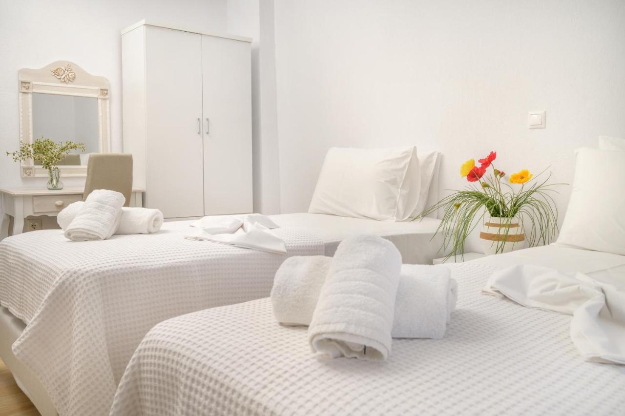 Elizabeth Stone House Apartment Неа Рода Екстериор снимка